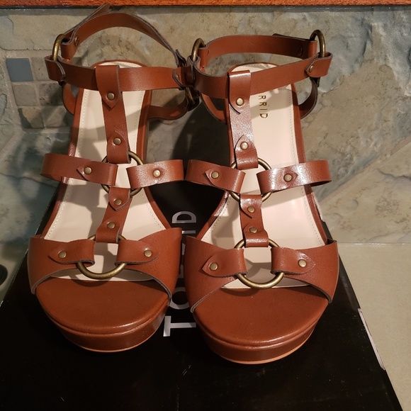 torrid Shoes - Torrid O-Ring Wedges